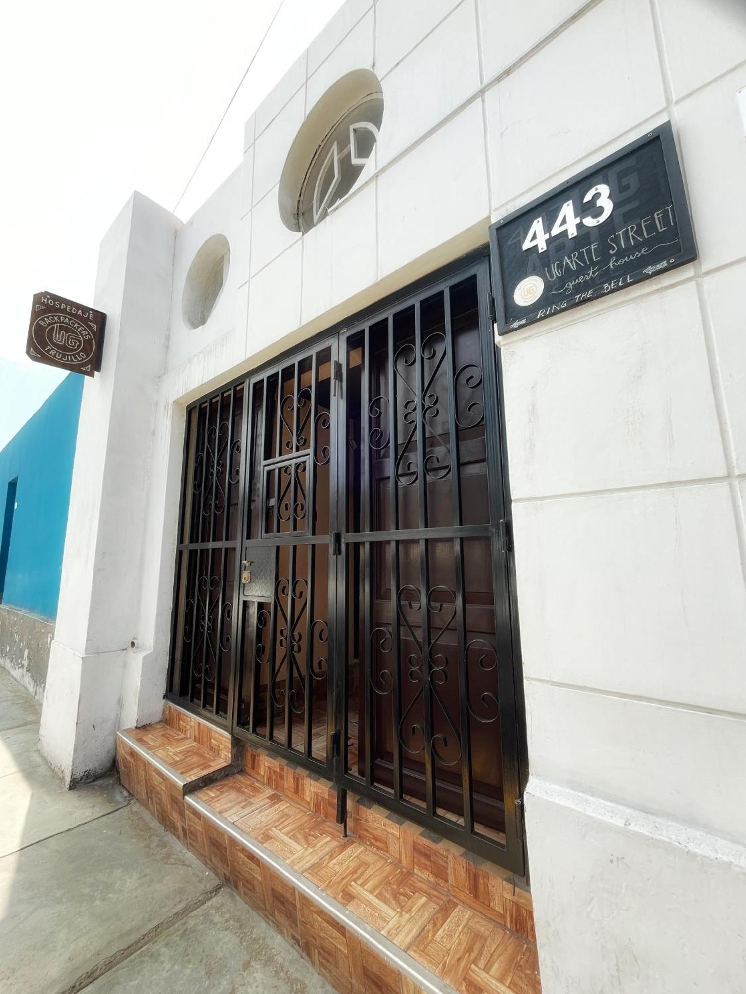 Ugarte Street Bed & Breakfast Trujillo Exterior photo